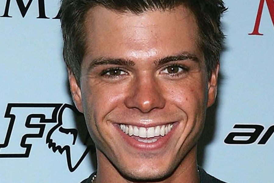 matthew lawrence net worth